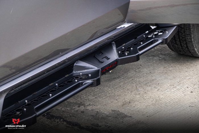 Bệ Bước Hamer Shadow Series SM105 Cho Mitsubishi Pajero 2020+